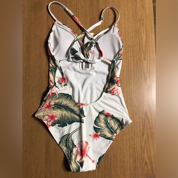 Roxy floral one piece swimsuit - Picture 4 of 5